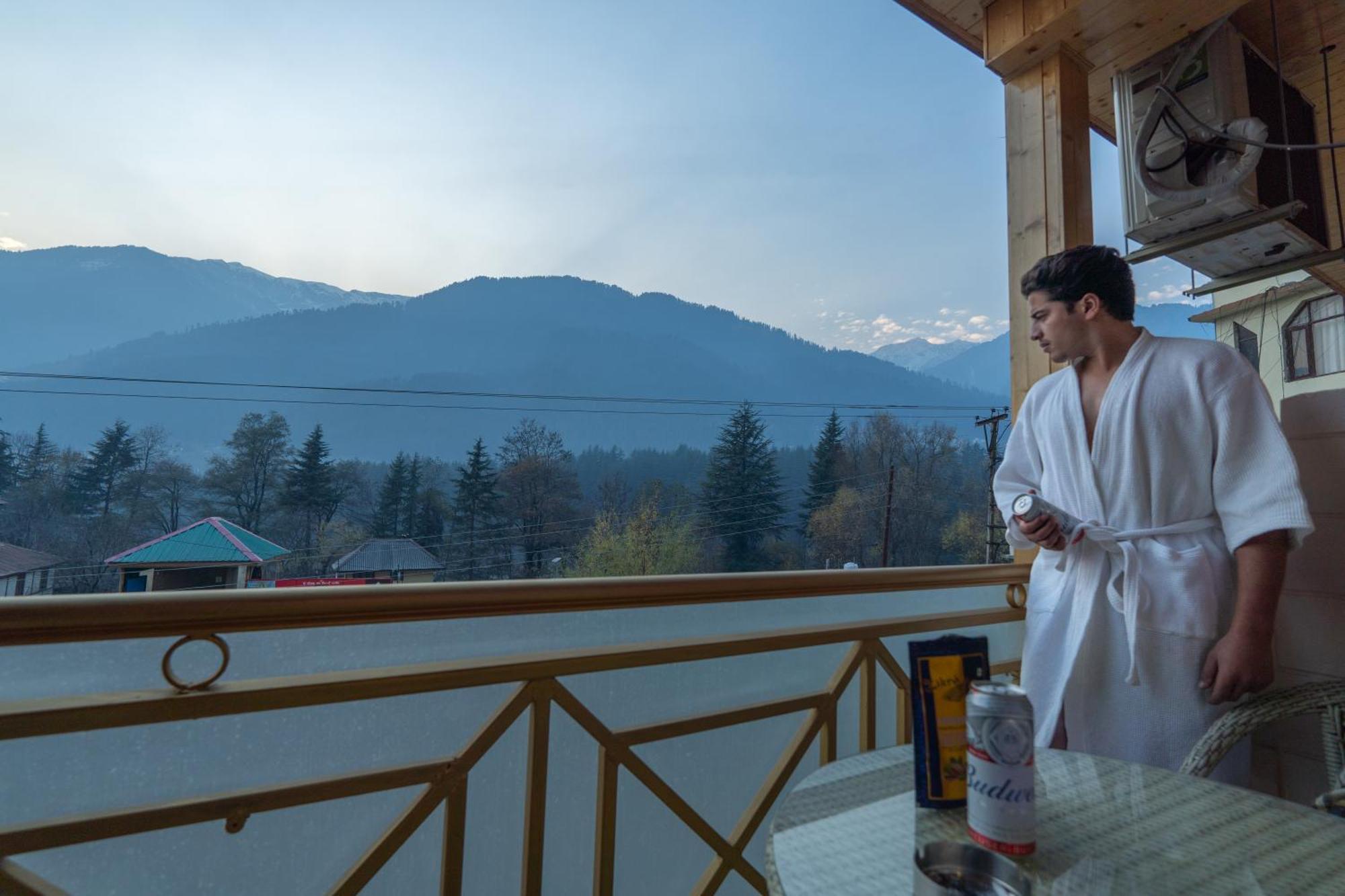 Hill River Resort - Central Heated & Air Cooled - Near Mall Road , Best Property Of Manali 2024- 2025 Extérieur photo