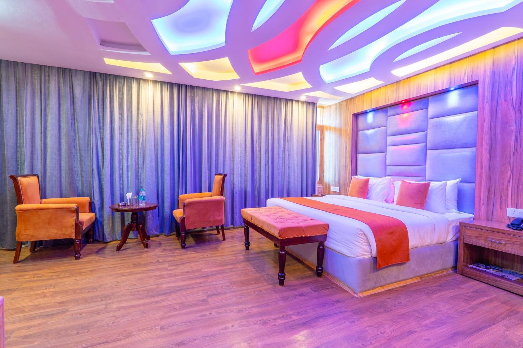Hill River Resort - Central Heated & Air Cooled - Near Mall Road , Best Property Of Manali 2024- 2025 Extérieur photo