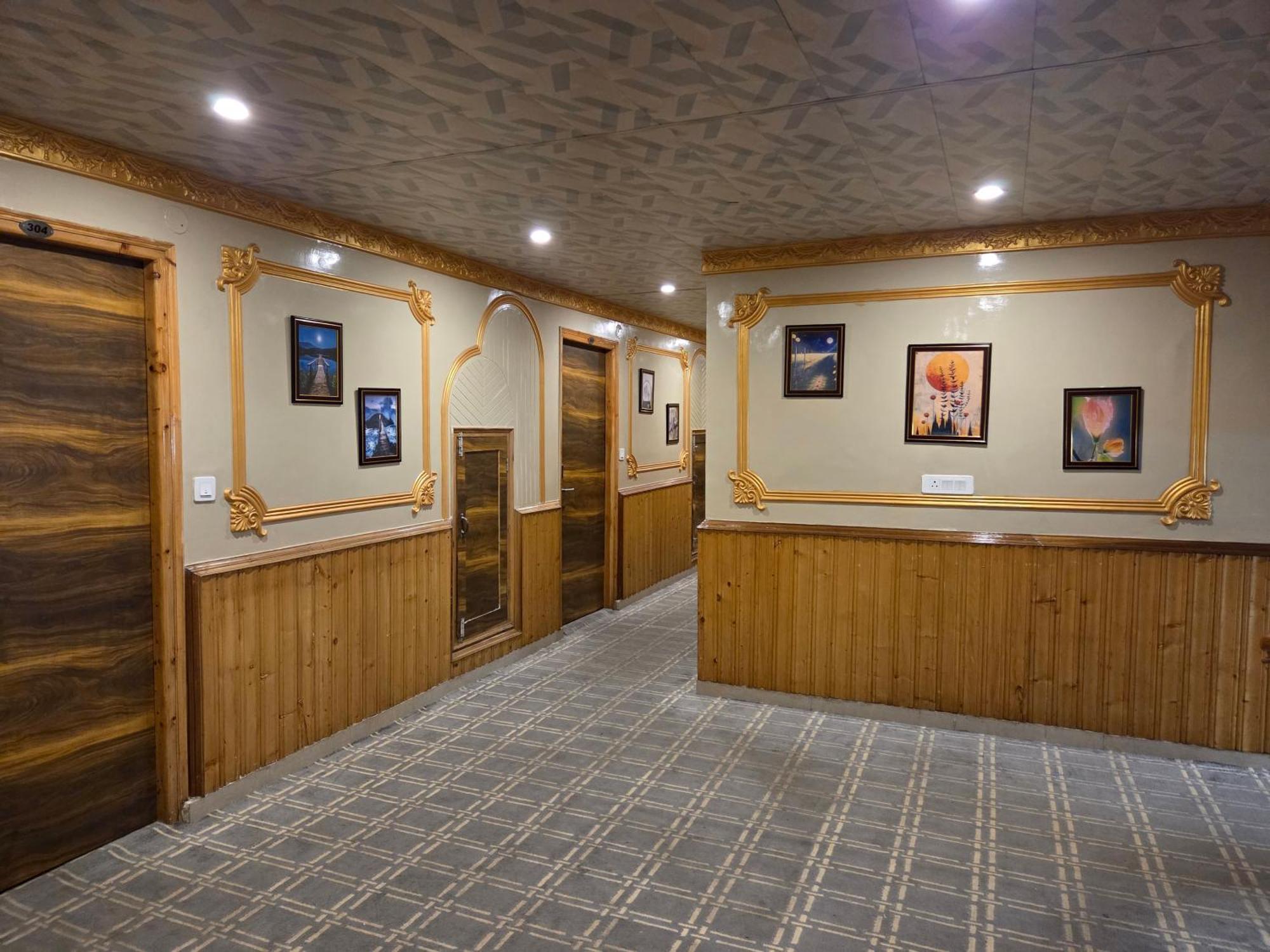 Hill River Resort - Central Heated & Air Cooled - Near Mall Road , Best Property Of Manali 2024- 2025 Extérieur photo
